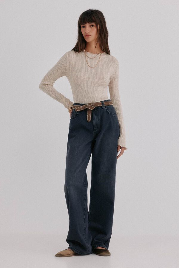 Hoss Intropia Nidia. Top con detalle de ondas Marfil