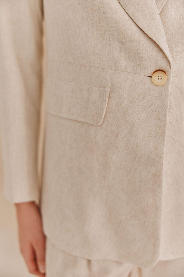Hoss Intropia Elise. Blazer ajustado Ecru