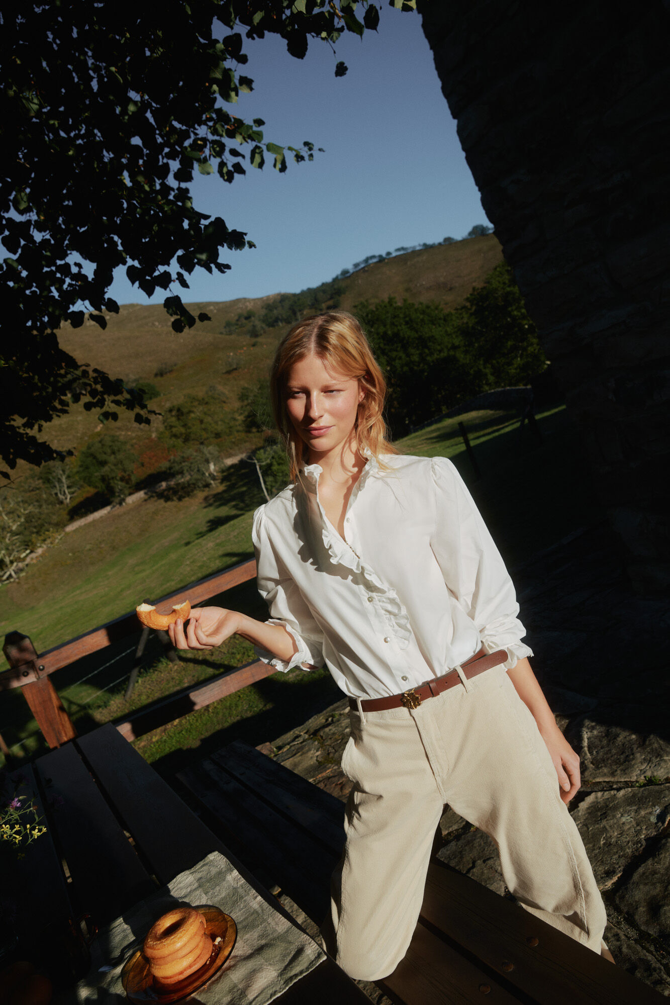 Hoss Intropia Clea. Camisa com folhos