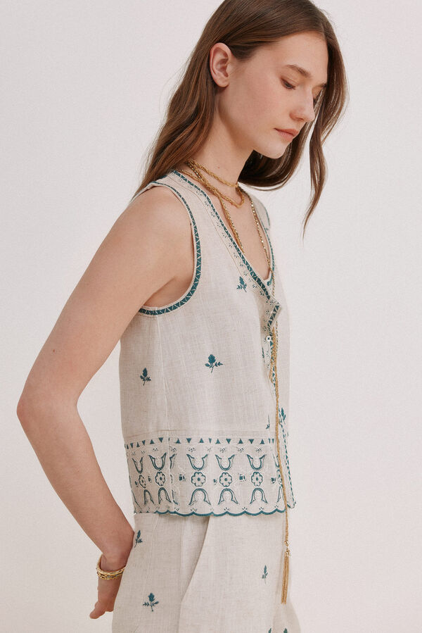 Hoss Intropia Carmela. Top bordado Ecru