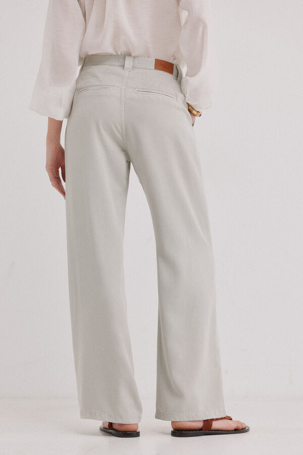 Hoss Intropia Bianca. Denim tencel Gris