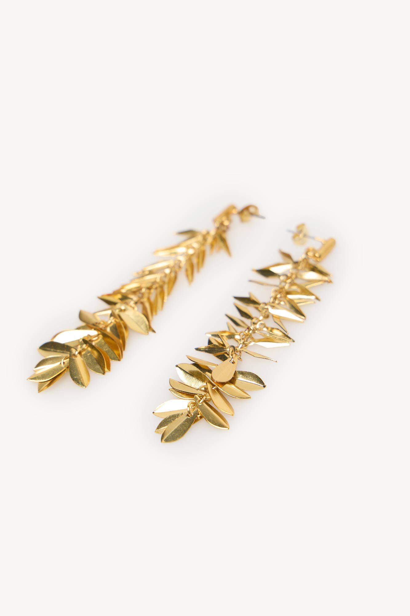 Hoss Intropia Nabis. Pendientes hojas