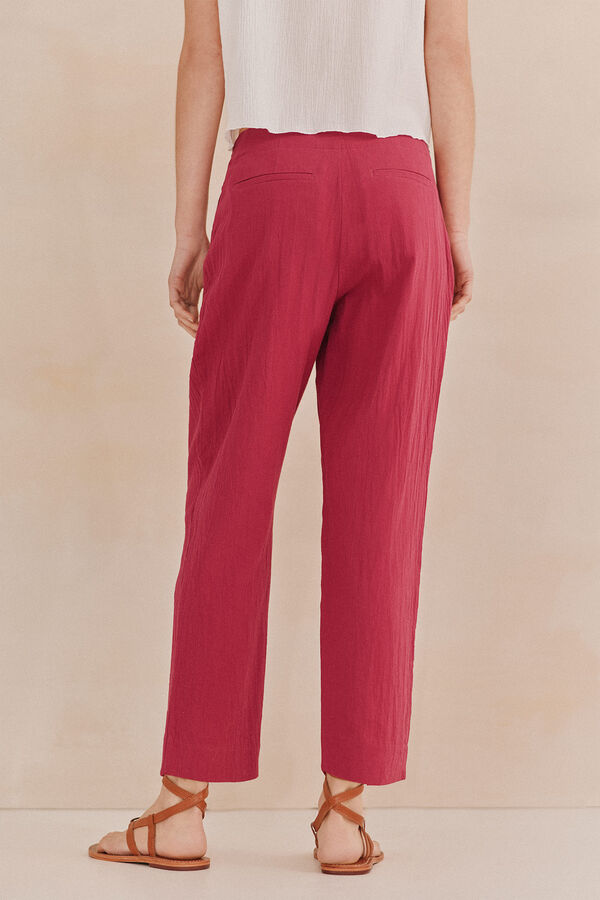 Hoss Intropia Pina. Pantalones cinturón Morado