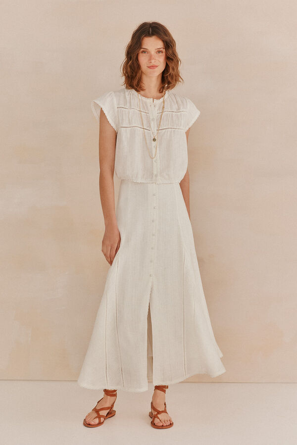 Hoss Intropia Cira. Blusa de lino Marfil