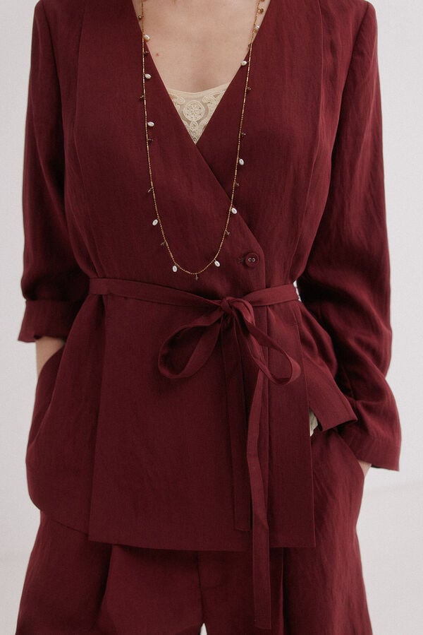 Hoss Intropia Emma. Chaqueta cruzada Vino