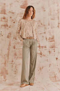 Hoss Intropia Pandme. Pantalones tencel Kaki