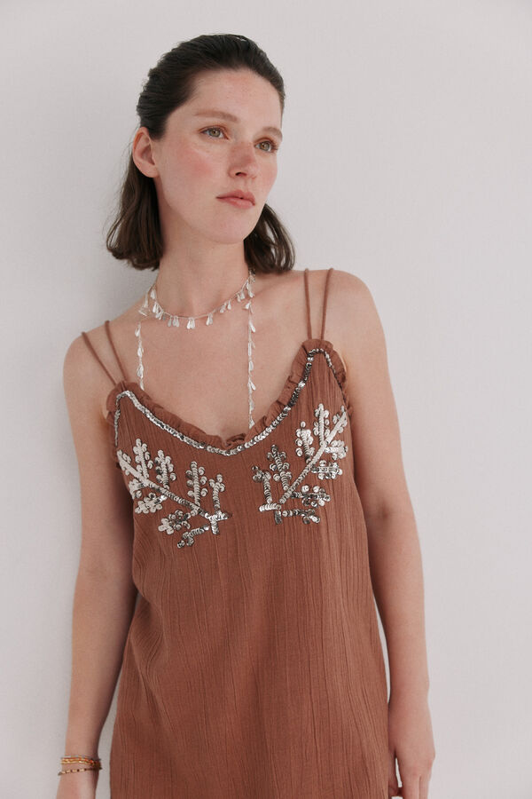 Hoss Intropia Aiora. Vestido midi flu&iacute;do Marfil