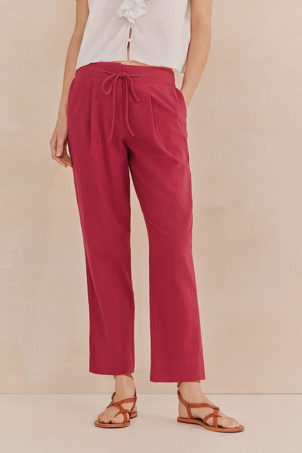 Hoss Intropia Pina. Pantalones cinturón Morado