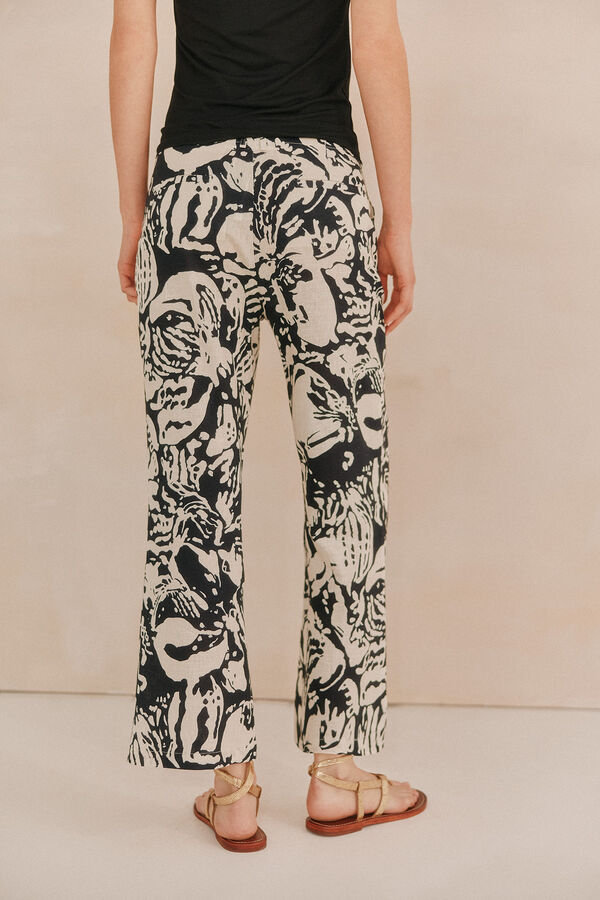 Hoss Intropia Pruden. Pantalón estampado Marfil