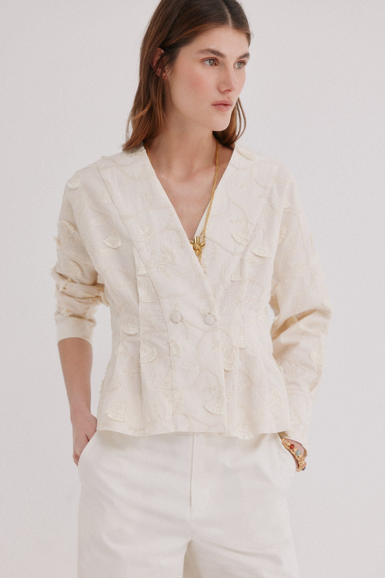 Hoss Intropia Gema. Blusa bordada