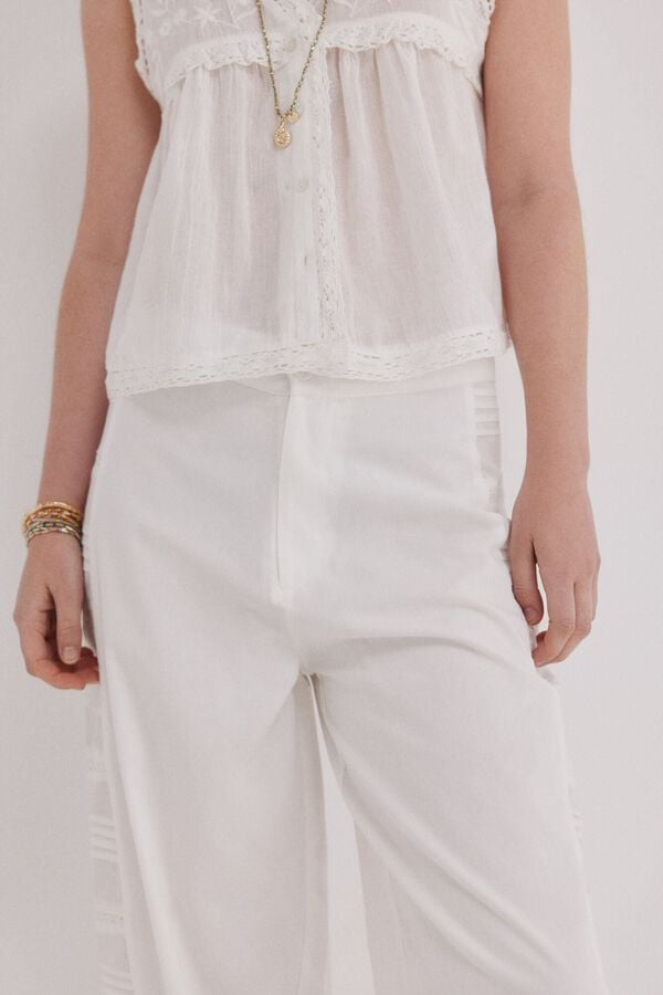 Hoss Intropia P&iacute;a. Cal&ccedil;a de cintura m&eacute;dia bordada Branco