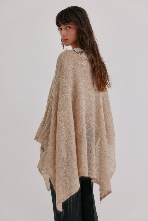 Hoss Intropia Näelle. Capa de malha Beige