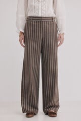 Hoss Intropia P&iacute;a. Cal&ccedil;as &agrave;s riscas Castanho