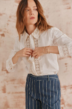 Hoss Intropia Candelaria. Camisa bordada. Beige