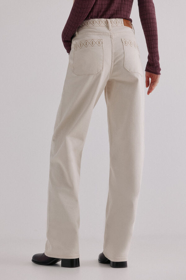 Hoss Intropia Bianca. Jeans bordado Ecru