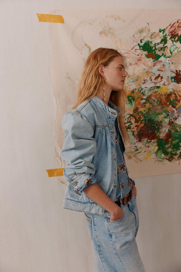 Hoss Intropia Blanca. Chaqueta bomber denim Azul