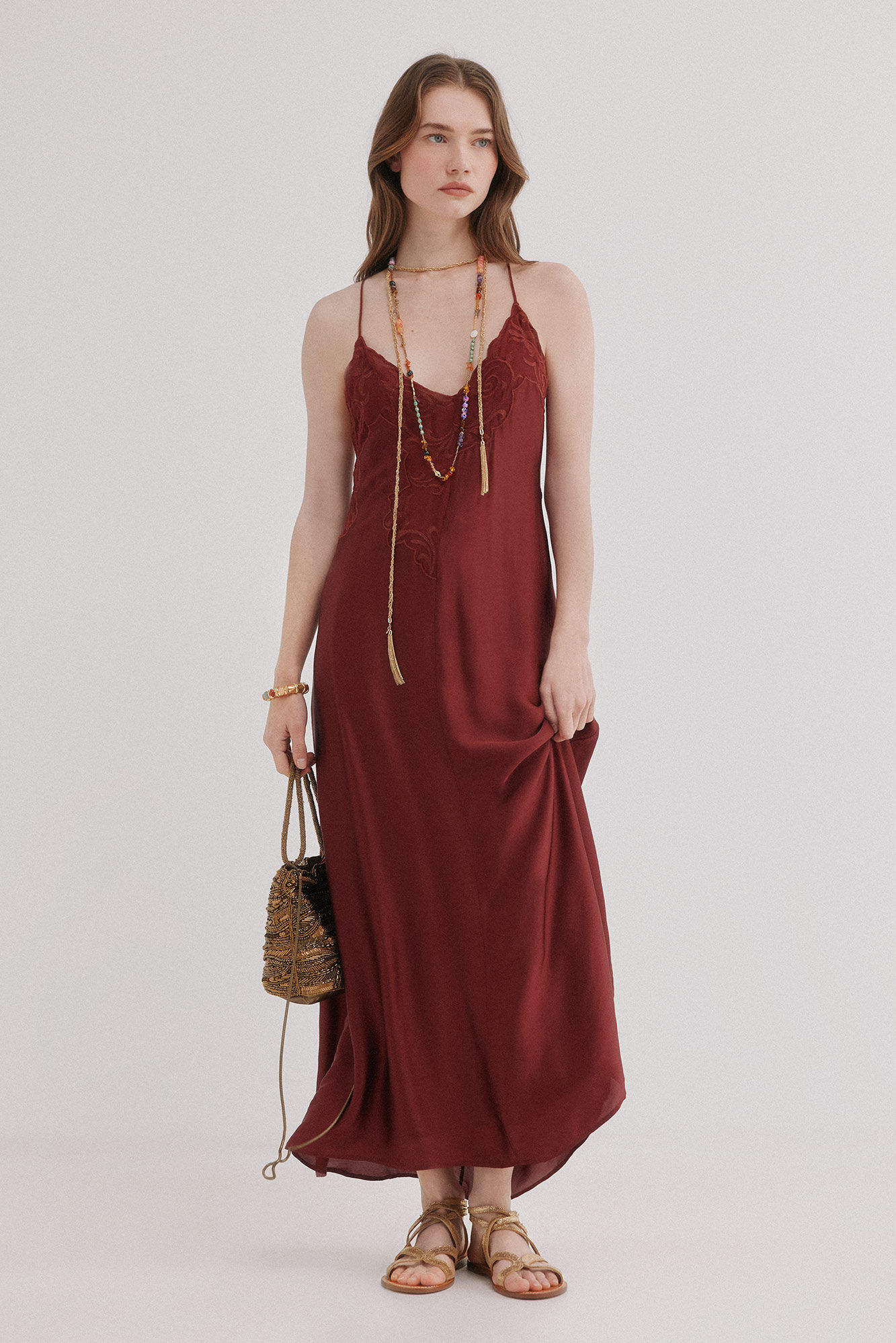 Hoss Intropia Amalia. Vestido lencero bordado