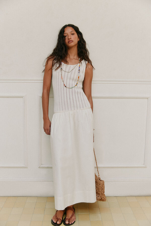 Hoss Intropia Alba. Vestido de malha combinado  Beige