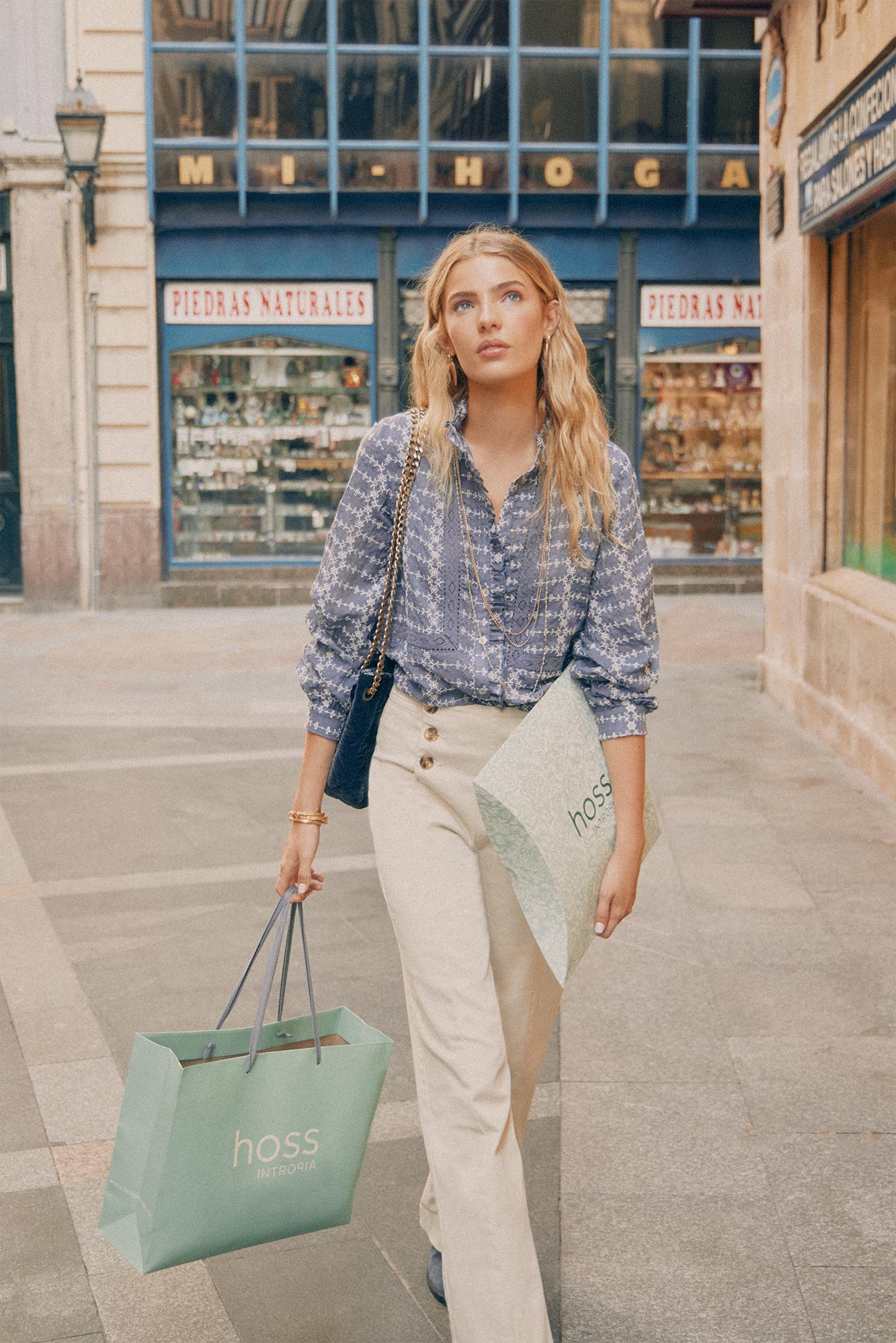 Sevilla Tienda Mujer Sevilla Tienda De Ropa Hoss Sobre Regalo De